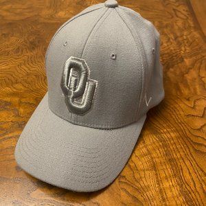 Rare Zephyr All Grey Oklahoma Sooners Baseball Cap - Size M/L